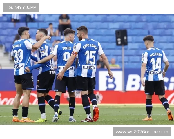 欧洲豪门激烈争夺球星转会引发新赛季阵容大调整